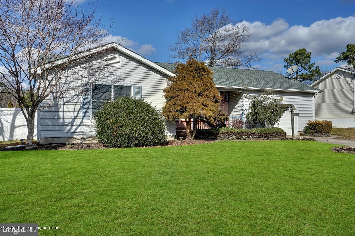156 Leeward Road Manahawkin, NJ 08050 - Photo 1 of 31 1