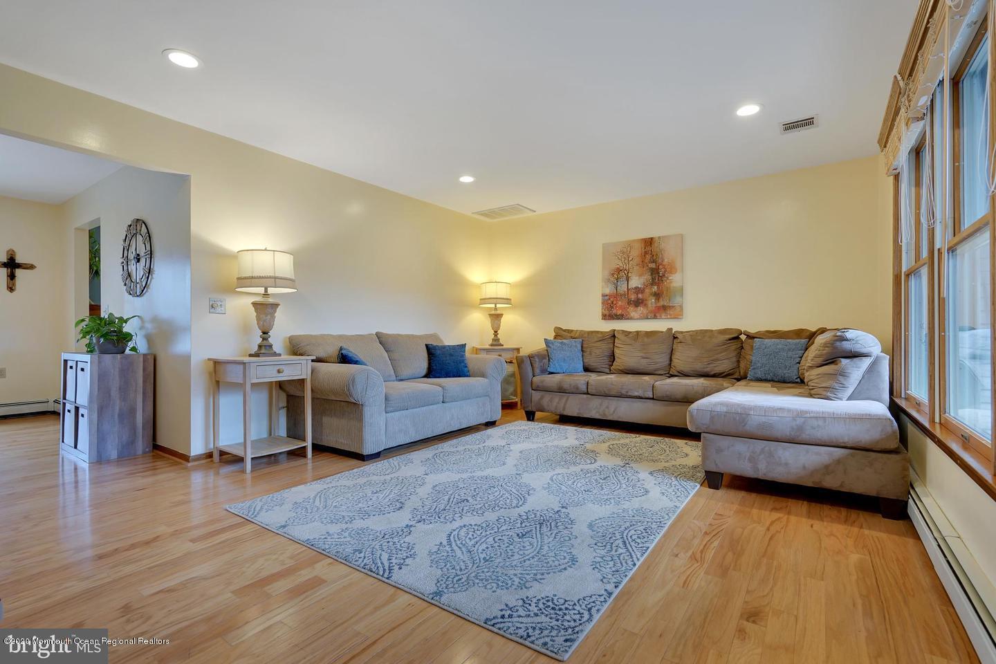156 Leeward Road Manahawkin, NJ 08050 - Photo 8 of 31 8