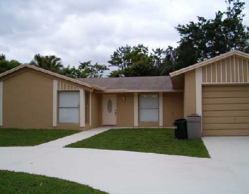 10712 Sleepy Brook Way Boca Raton, FL 33428 - Photo 1 of 9 Primary Photo