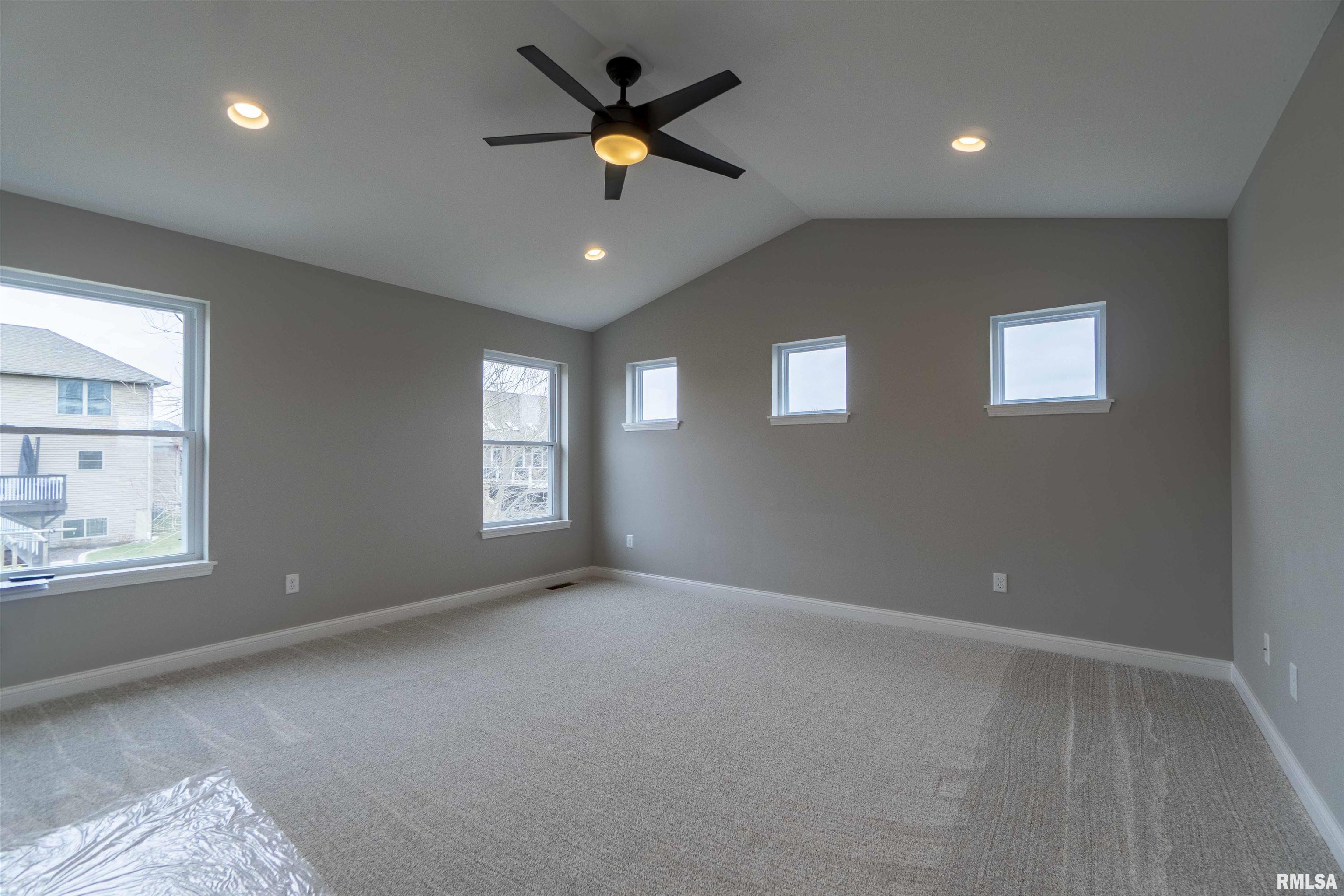 102 Samuel Court Washington, IL 61571 - Photo 18 of 40 Gallery Image 18