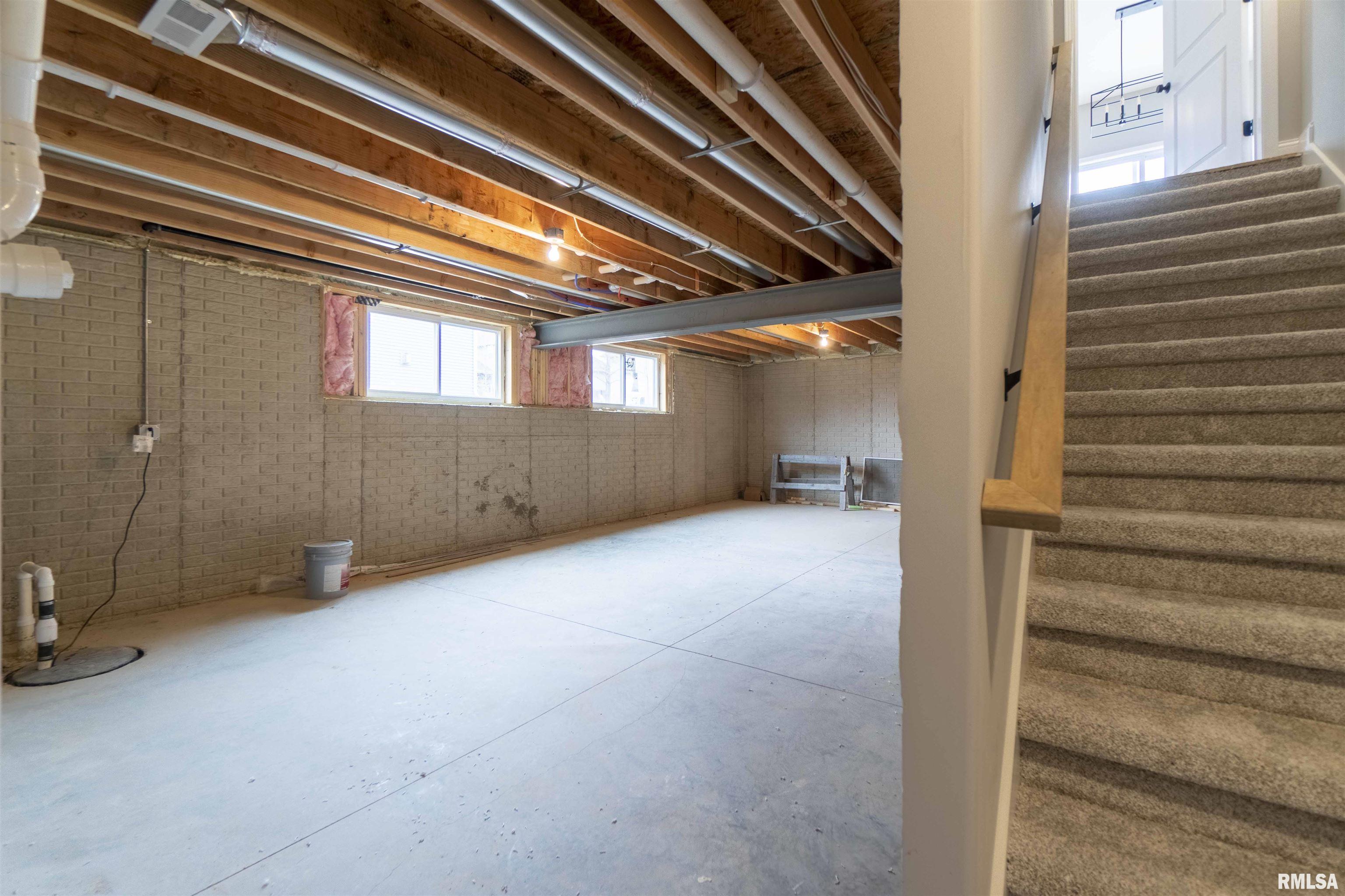 102 Samuel Court Washington, IL 61571 - Photo 33 of 40 Gallery Image 33