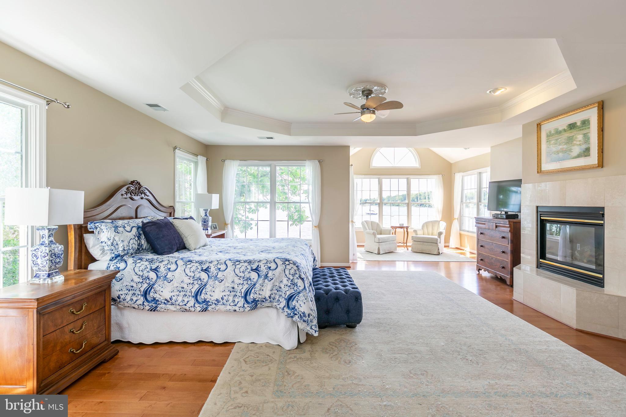 11 Riverview Road Severna Park, MD 21146 - Photo 31 of 61 Master bedroom with gas fireplace