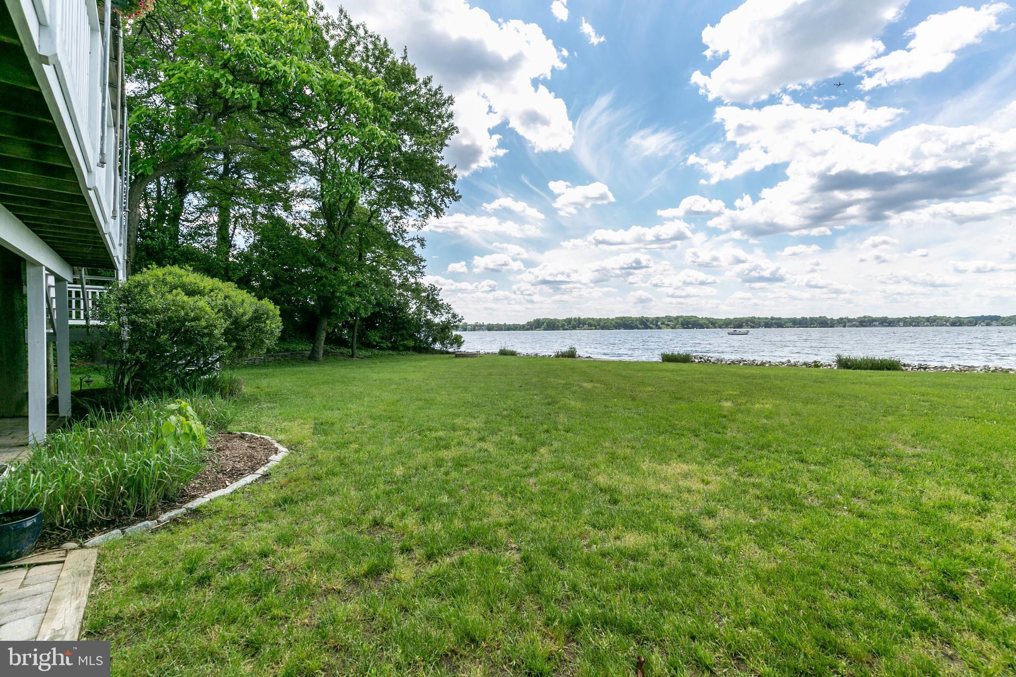 11 Riverview Road Severna Park, MD 21146 - Photo 44 of 61 Flat yard right at the water's edge