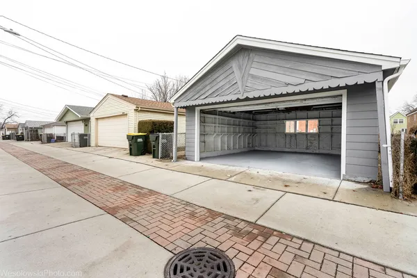 $430,000 | 2504 Leyden Avenue, River Grove, IL 60171