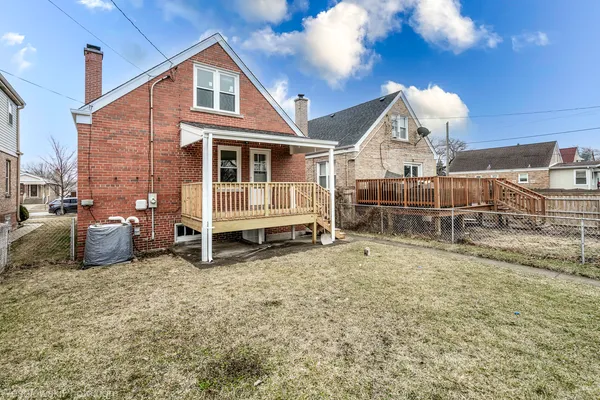 $430,000 | 2504 Leyden Avenue, River Grove, IL 60171