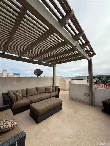 $1,639,000 | 222 South Juanita Avenue, Unit A, Redondo Beach, CA 90277