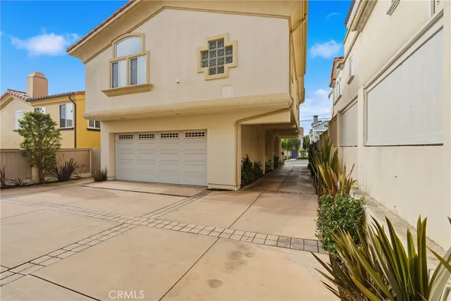$1,639,000 | 222 South Juanita Avenue, Unit A, Redondo Beach, CA 90277