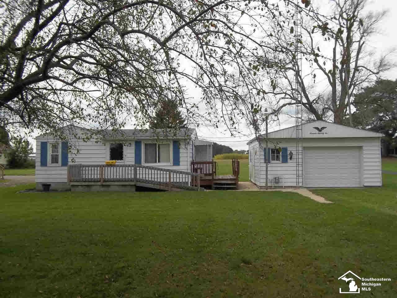 1975 Ida Maybee Road Monroe, MI 48162 - Photo 1 of 9