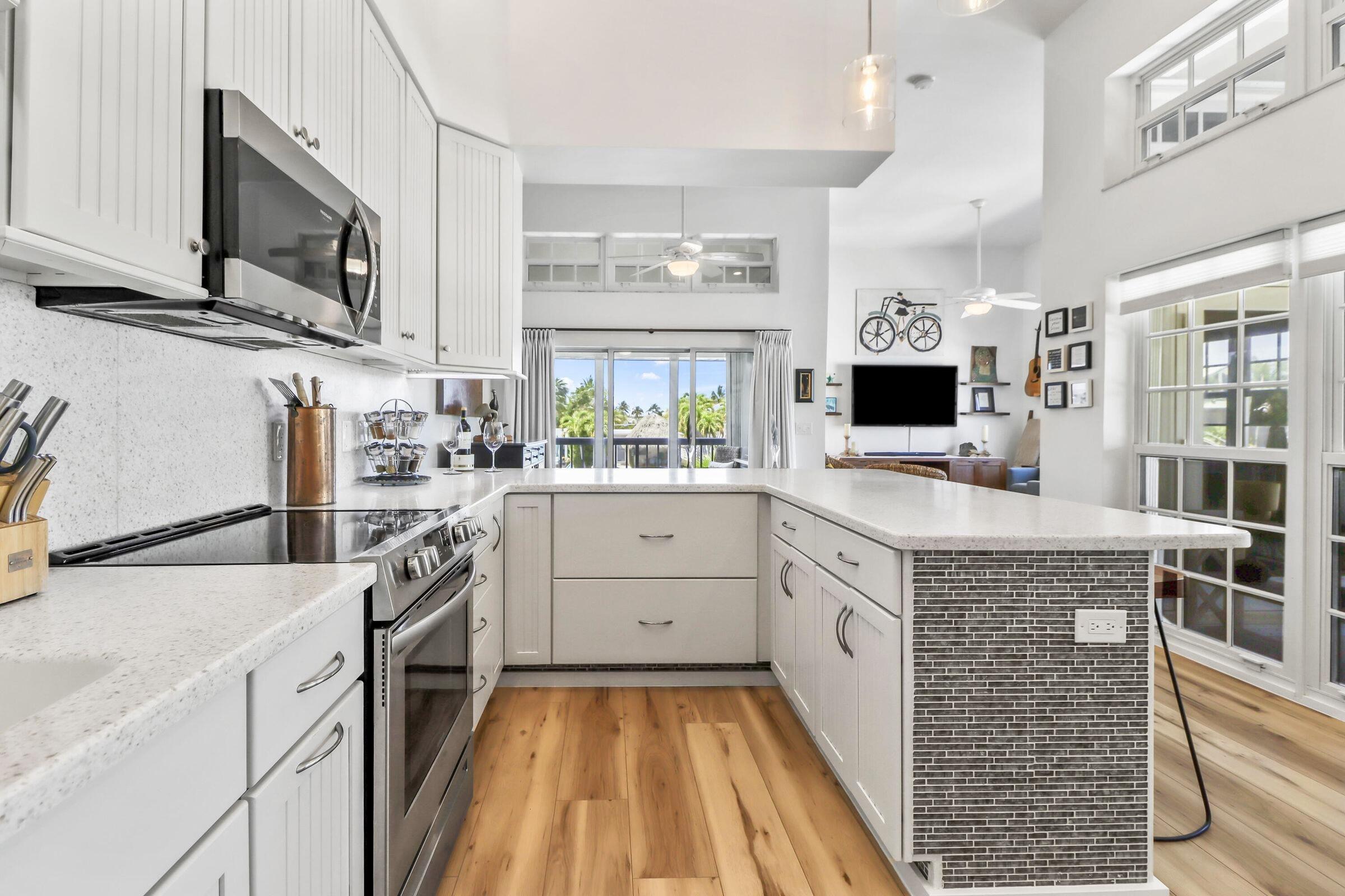 171 3rd Street Key Colony Beach, FL 33051 - Photo 21 of 48 IMG_1390