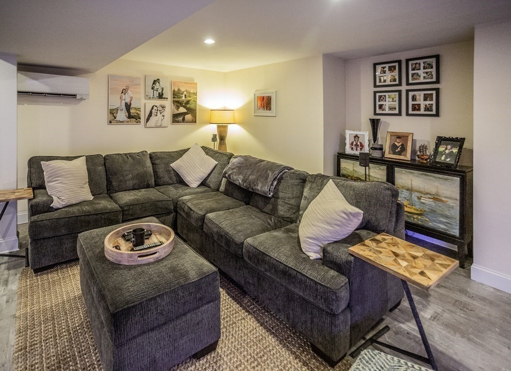 1301 Service Road Barnstable, MA 02668 - Photo 32 of 40 a living room with furniture