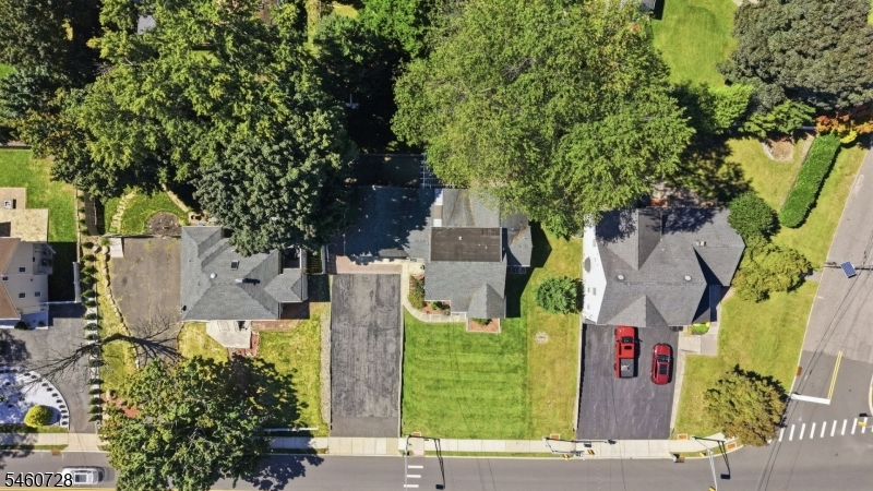 1569 Alps Road Wayne, NJ 07470 - Photo 10 of 49 Gallery Image 10
