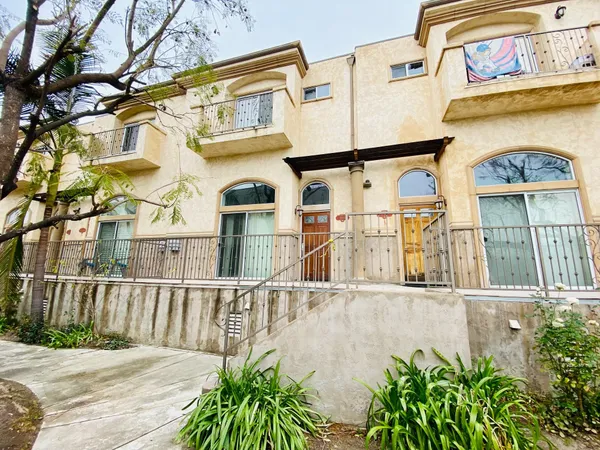 $3,799 | 8844 Darby Avenue, Northridge, CA 91325
