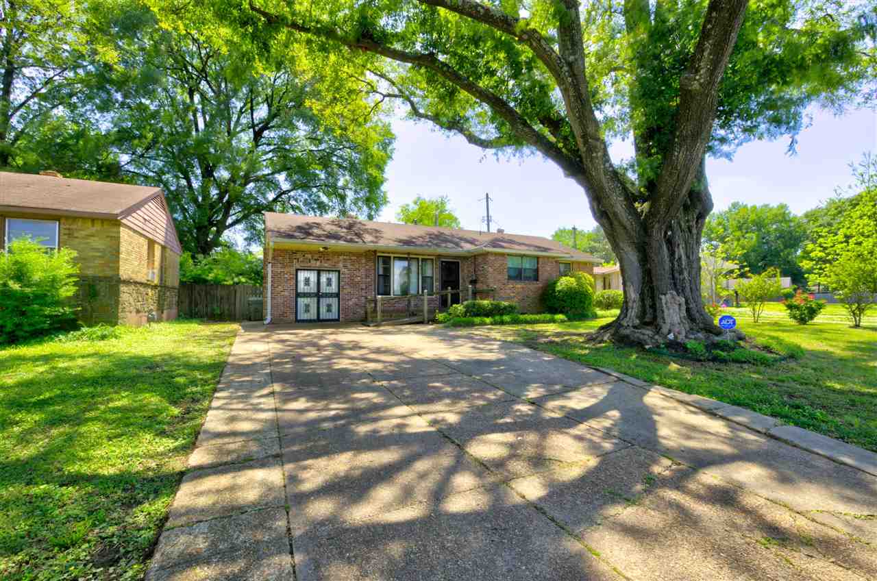 4377 Mallory Road Memphis, TN 38117 - Photo 2 of 25
