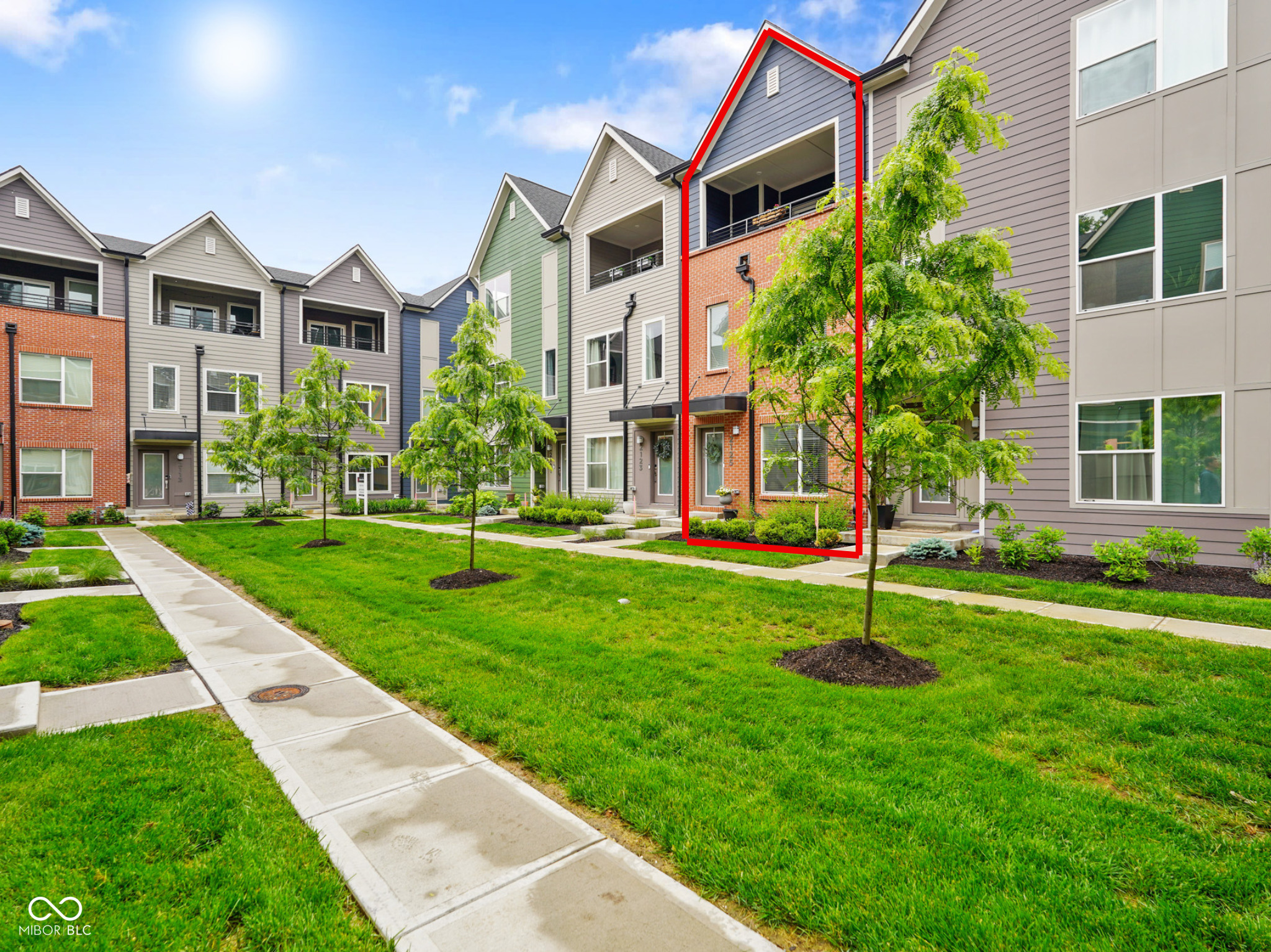 2125 Coretta Way Indianapolis, IN 46202 - Photo 2 of 32