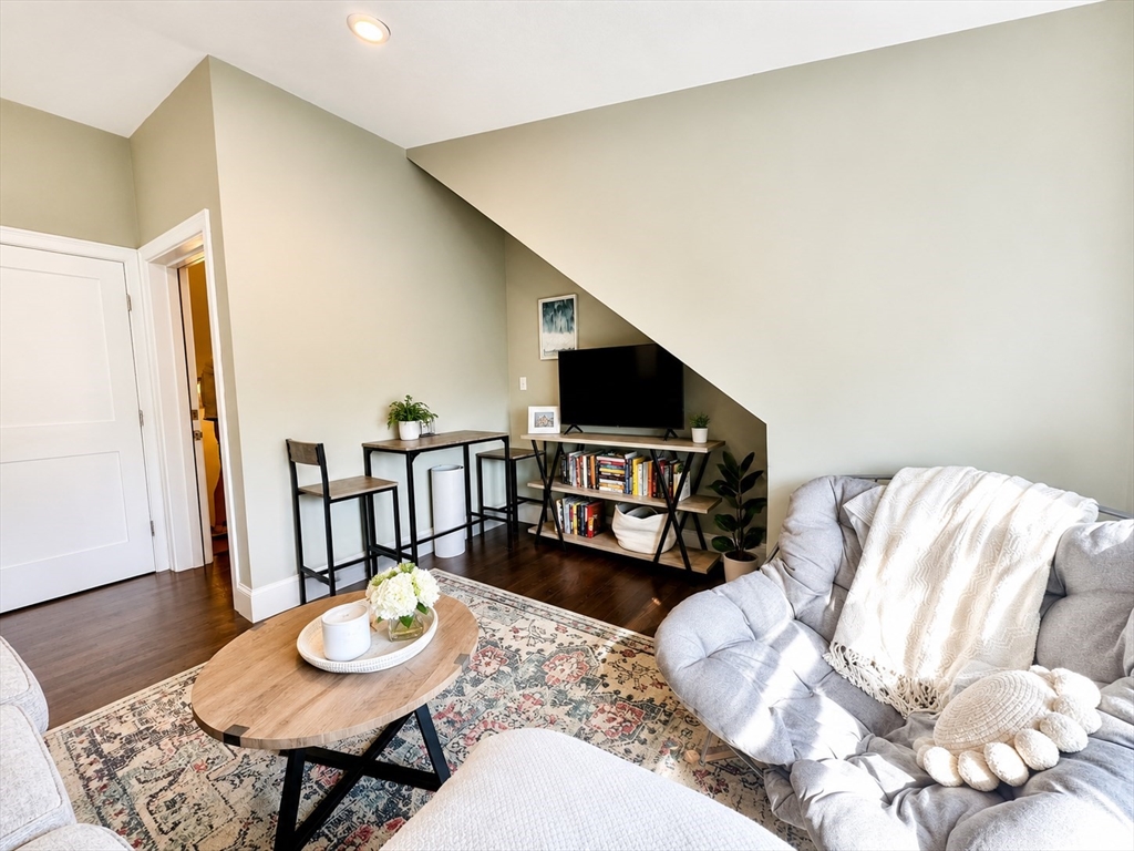 154 Gold Street, Unit 3 Boston, MA 02127 - Photo 20 of 20