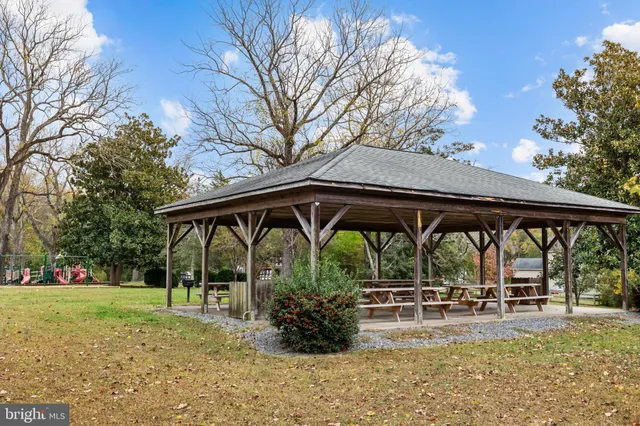 $425,000 | 8008 Washington Drive, King George, VA 22485