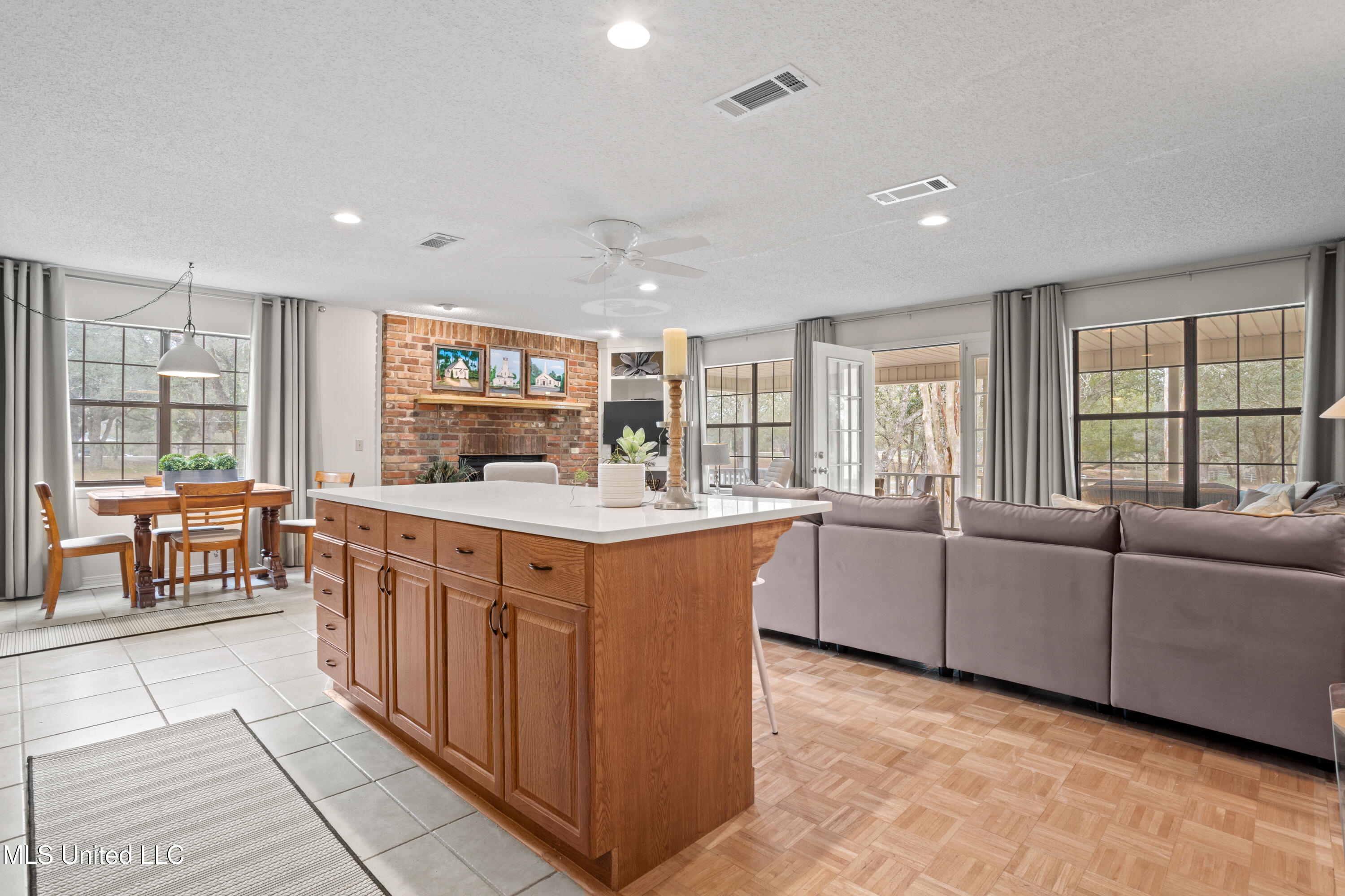 13263 Vidalia Road Pass Christian, MS 39571 - Photo 19 of 87 0028