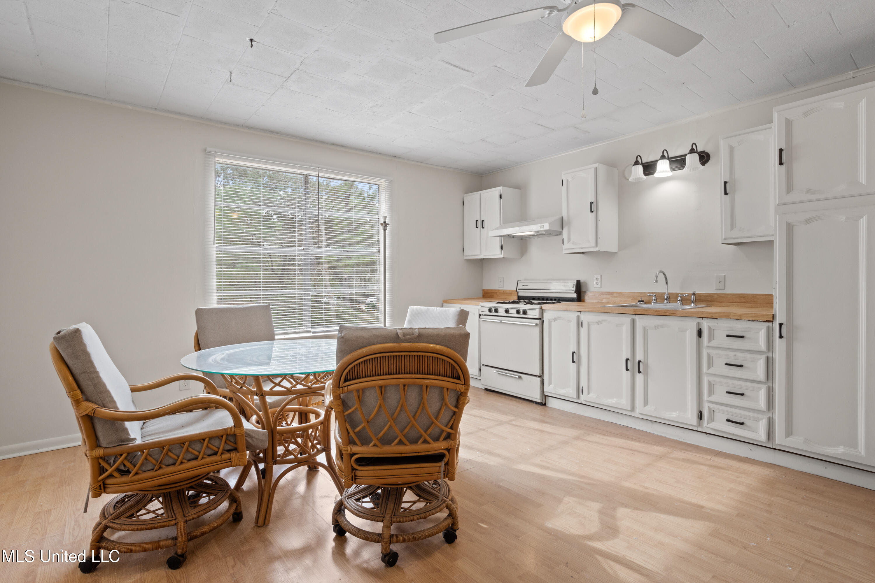 13263 Vidalia Road Pass Christian, MS 39571 - Photo 51 of 87 0063