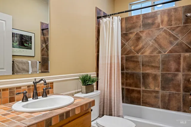 $1,199,000 | 647 West Water Grove Drive, Eagle, ID 83616