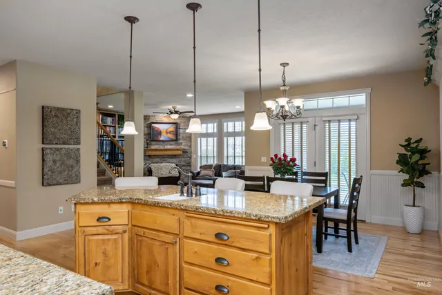 $1,199,000 | 647 West Water Grove Drive, Eagle, ID 83616