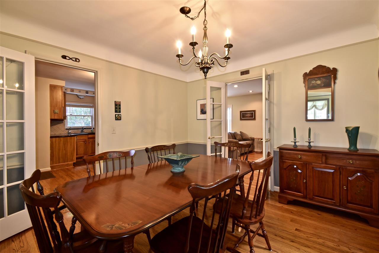 1805 Broadstone Road Grosse Pointe, MI 48236 - Photo 12 of 34 50017004-11.JPG