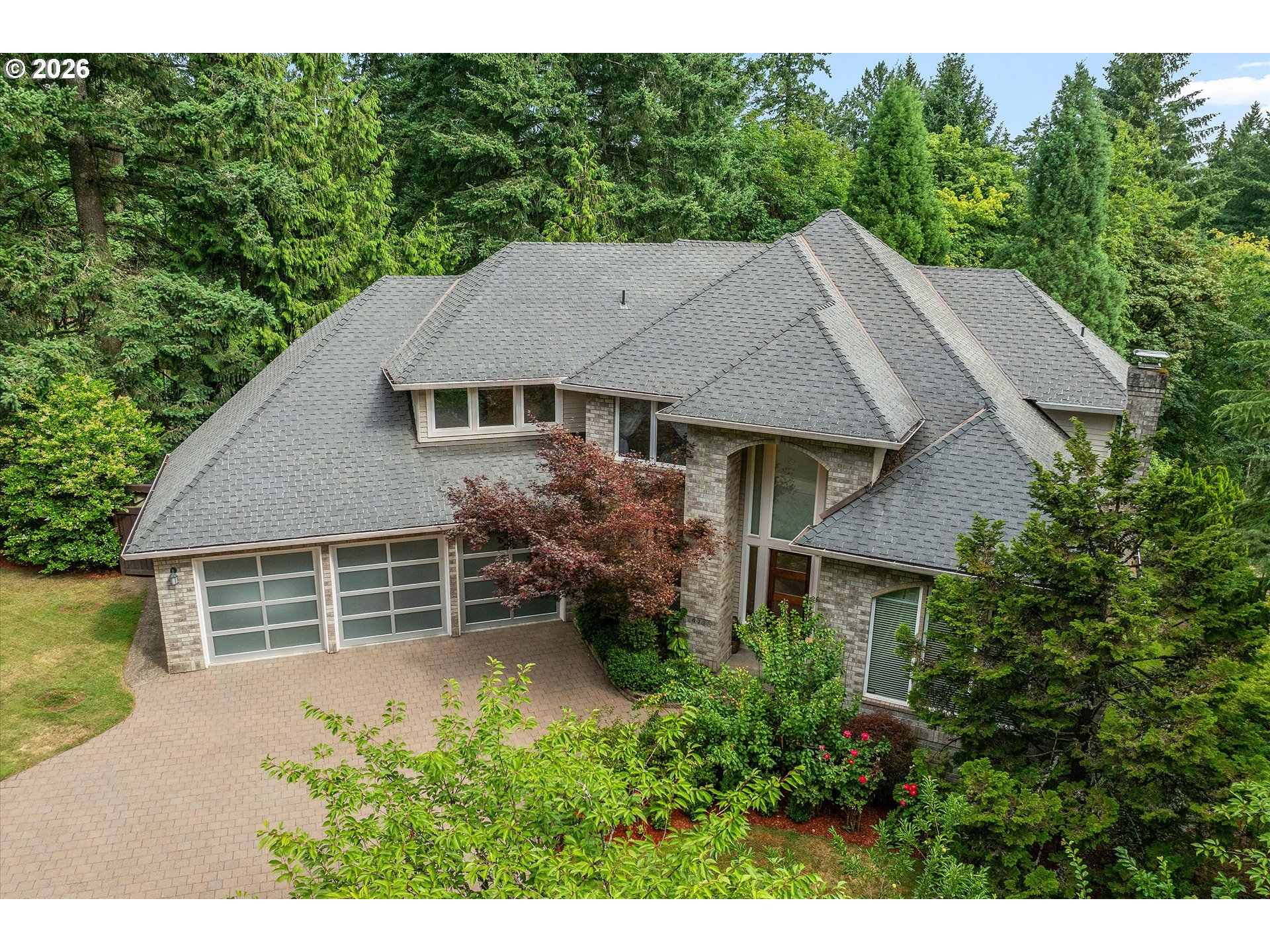20495 Southwest Tremont Way Beaverton, OR 97007 - Photo 2 of 47