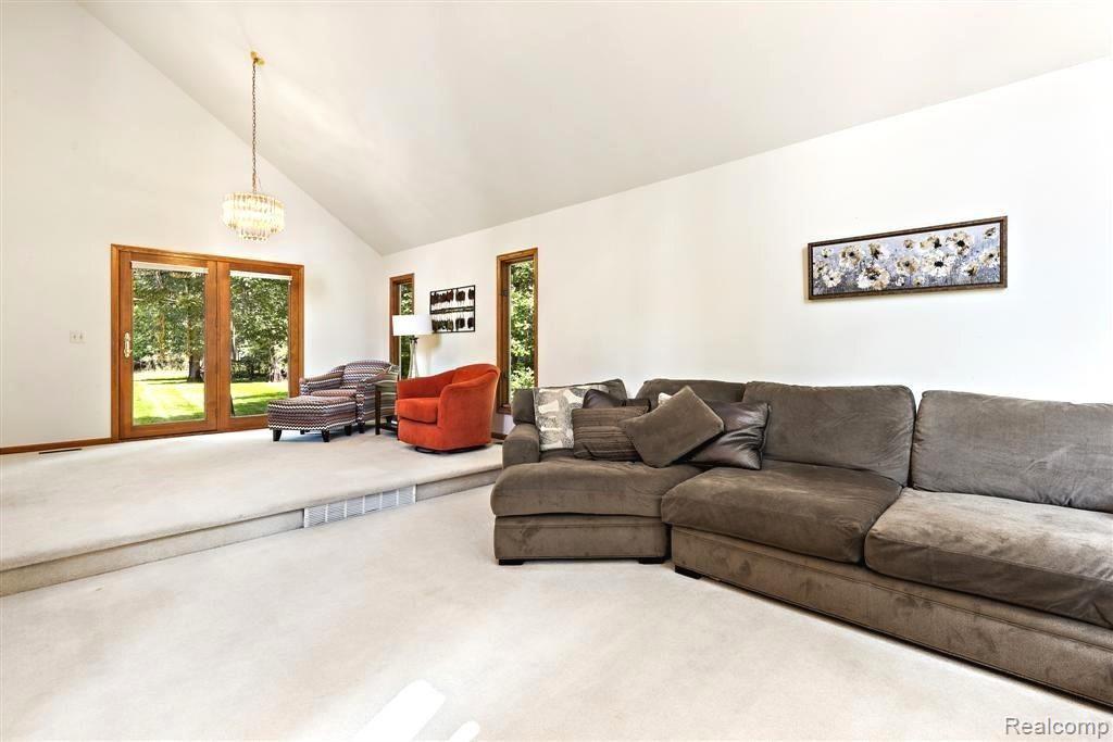 5386 Ridge Trail North Clarkston, MI 48348 - Photo 10 of 47 5386 Ridge Trl-94.jpg