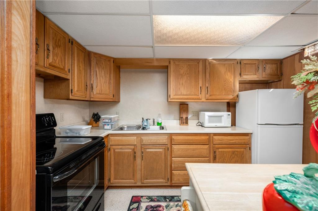 1695 Highland Road Sharon, PA 16146 - Photo 33 of 48 2nd full kitchen in lower level