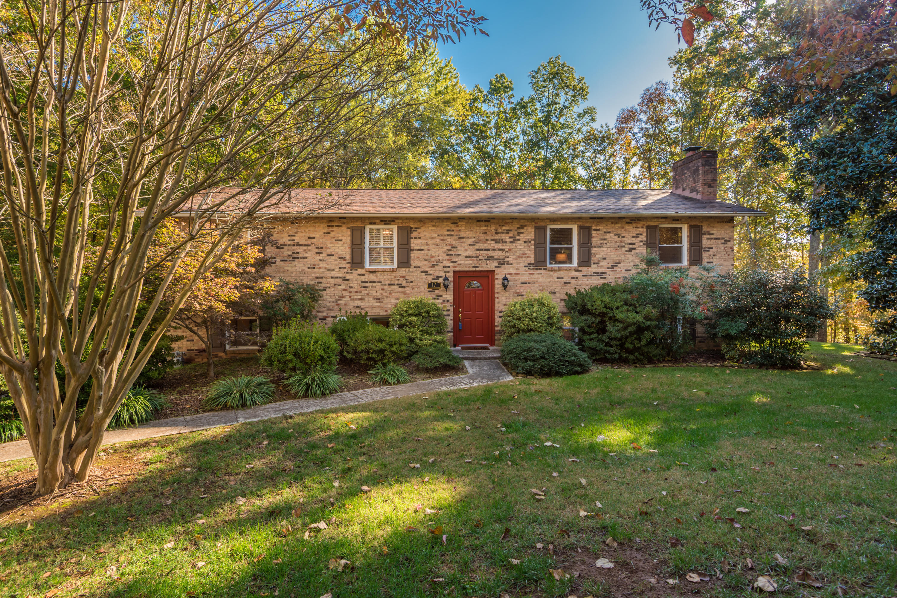 17 Moore Lane Oak Ridge, TN 37830 - Photo 1 of 40 17MooreLn-40