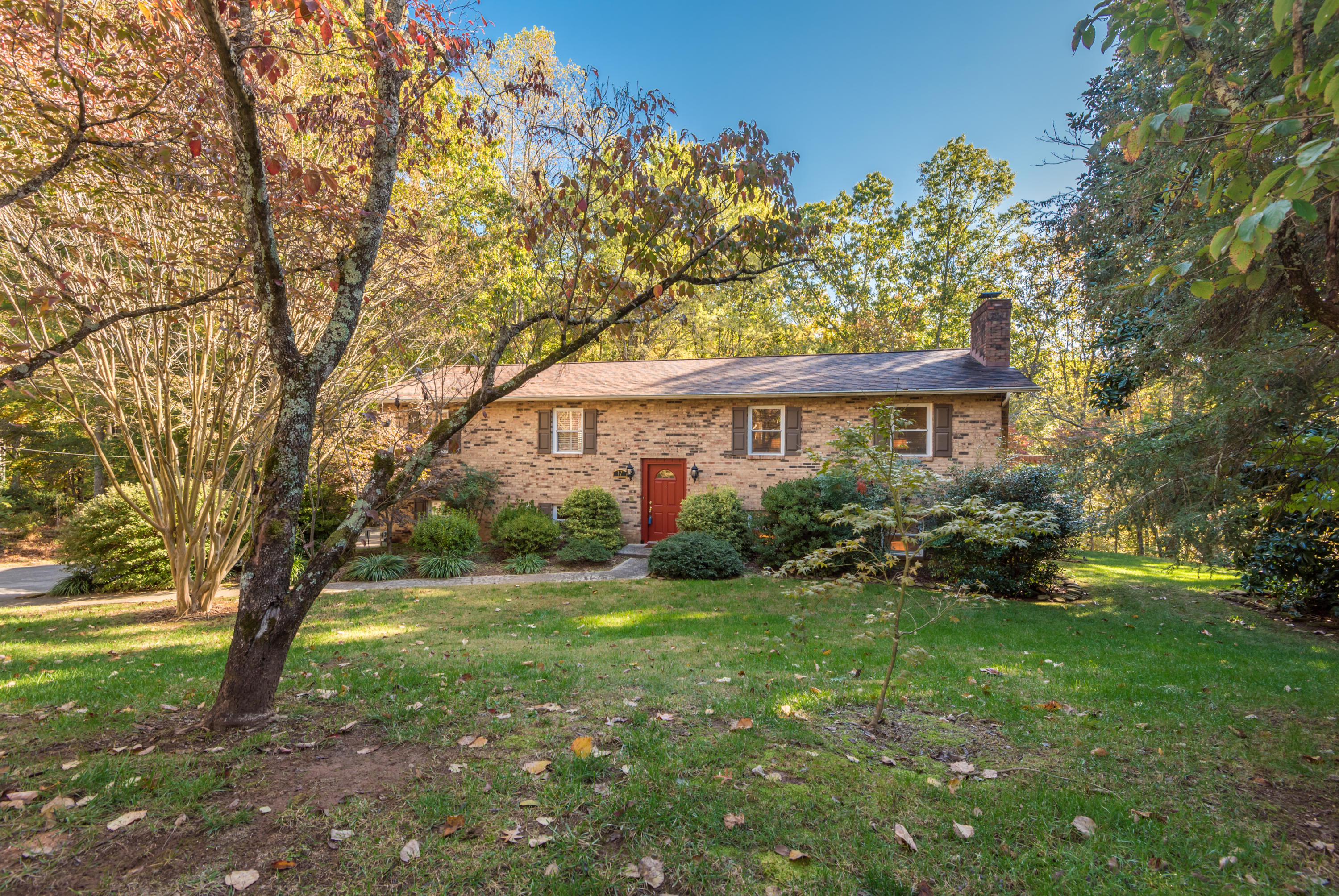 17 Moore Lane Oak Ridge, TN 37830 - Photo 2 of 40 17MooreLn-43