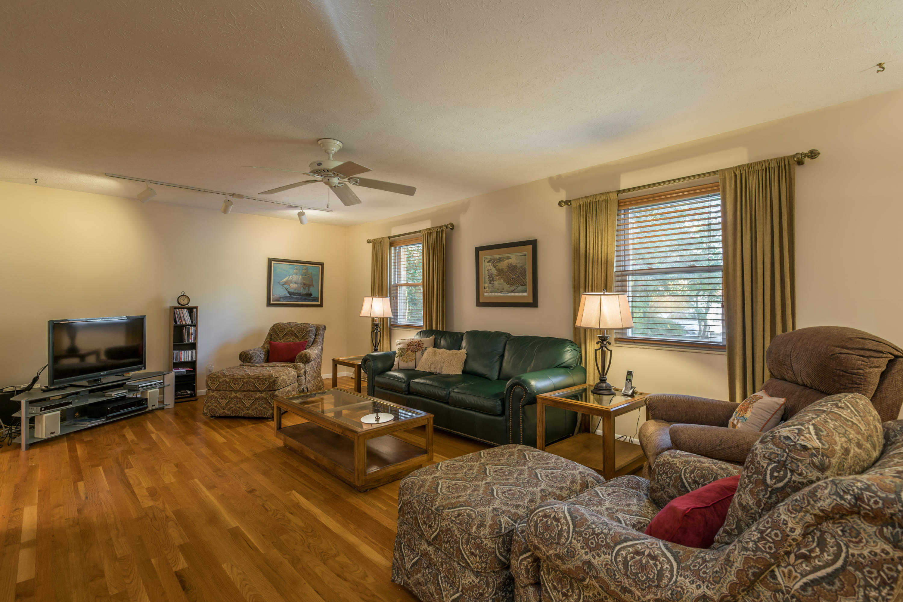 17 Moore Lane Oak Ridge, TN 37830 - Photo 12 of 40 17MooreLn-10