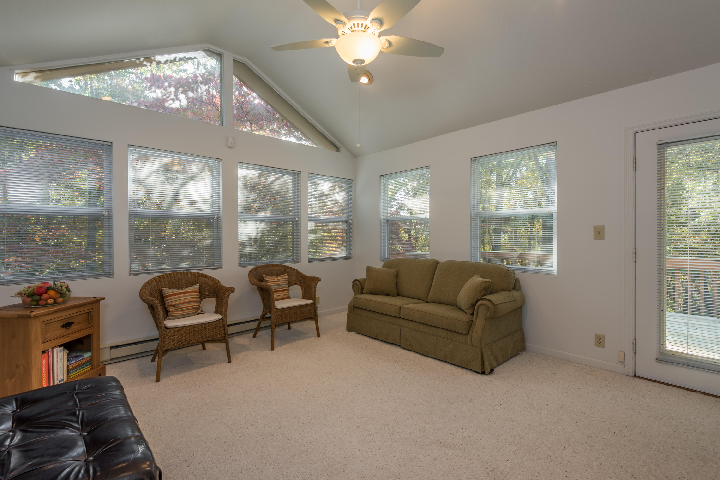 17 Moore Lane Oak Ridge, TN 37830 - Photo 13 of 40 17MooreLn-2