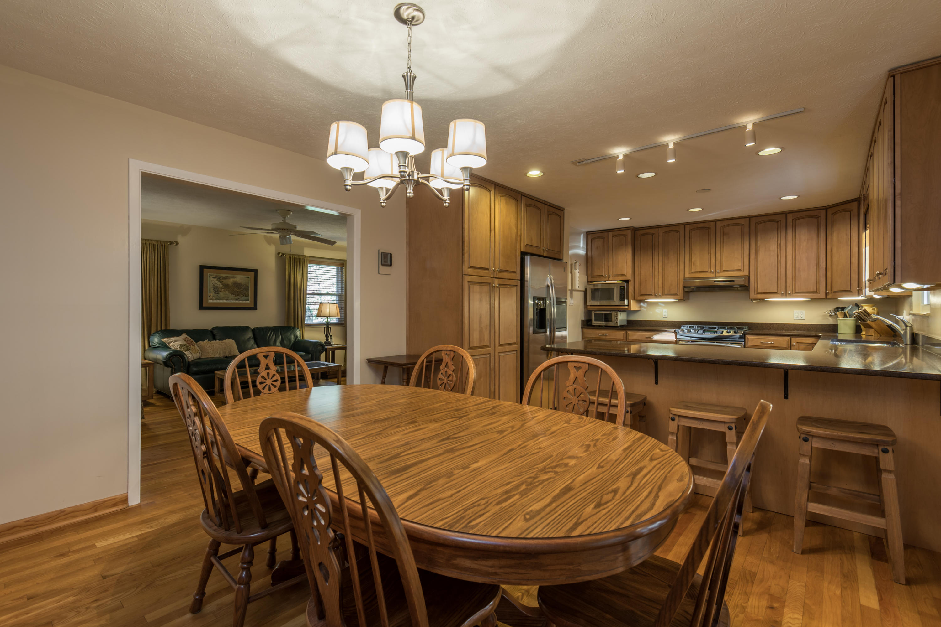 17 Moore Lane Oak Ridge, TN 37830 - Photo 5 of 40 17MooreLn-3