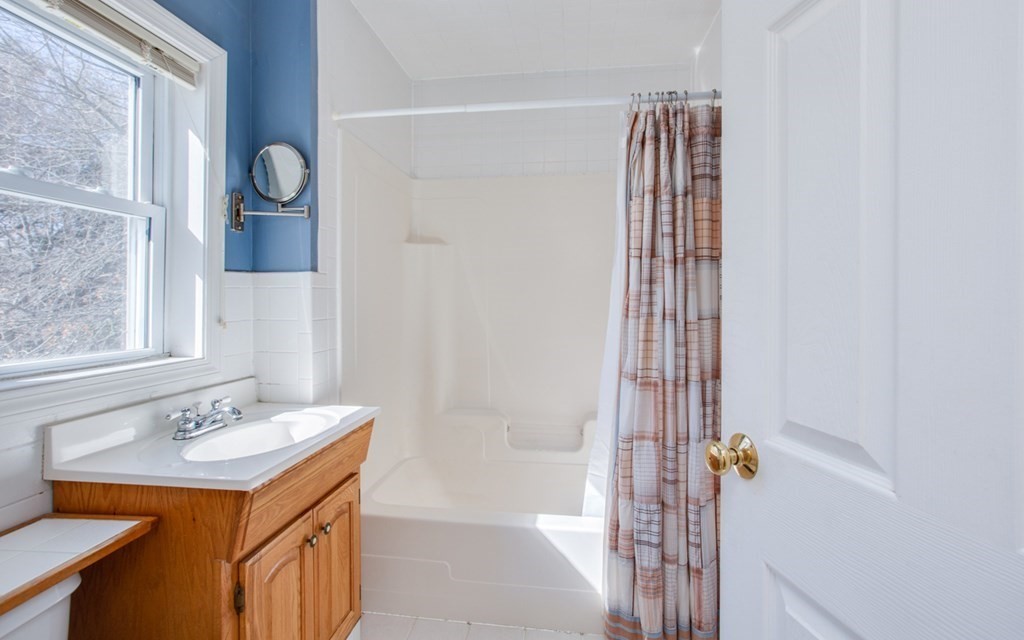216 Maple Street Danvers, MA 01923 - Photo 21 of 42 Gallery Image 21