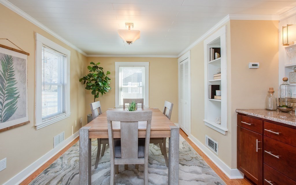 216 Maple Street Danvers, MA 01923 - Photo 10 of 42 Gallery Image 10