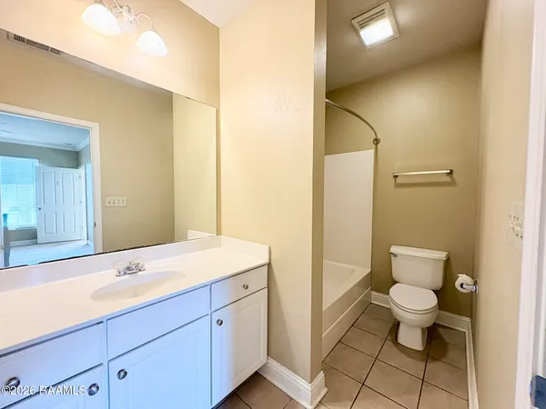 $1,800 | 4441 Burbank Drive, Unit 108, Baton Rouge, LA 70820
