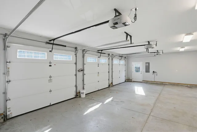 $795,000 | 120 Thompson Lake Shores Road, Casco, ME 04015