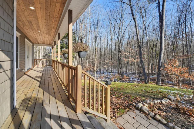 $795,000 | 120 Thompson Lake Shores Road, Casco, ME 04015