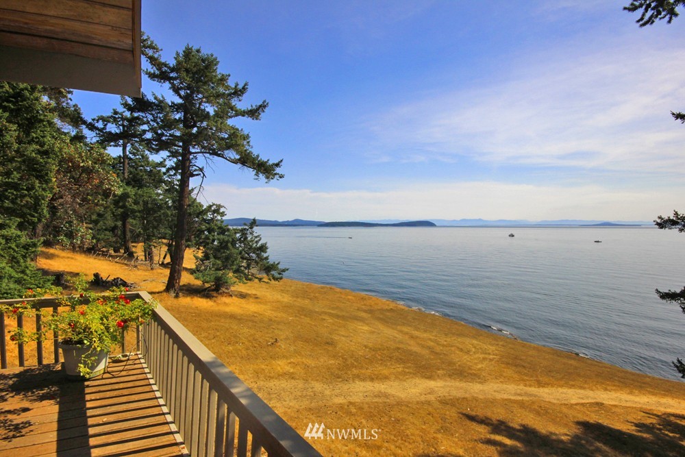 2100 South Side Road Friday Harbor, WA 98250 - Photo 1 of 25 Gallery Image 1