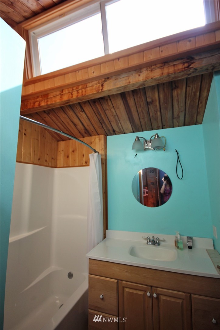 2100 South Side Road Friday Harbor, WA 98250 - Photo 19 of 25 Gallery Image 19