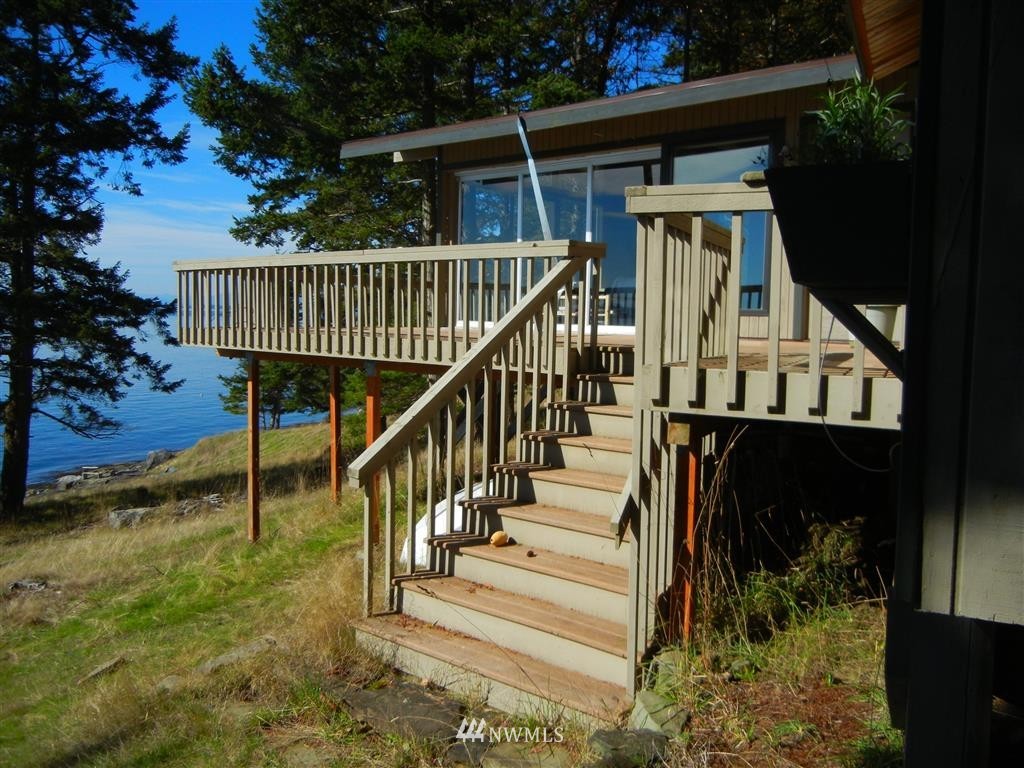 2100 South Side Road Friday Harbor, WA 98250 - Photo 7 of 25 Gallery Image 7