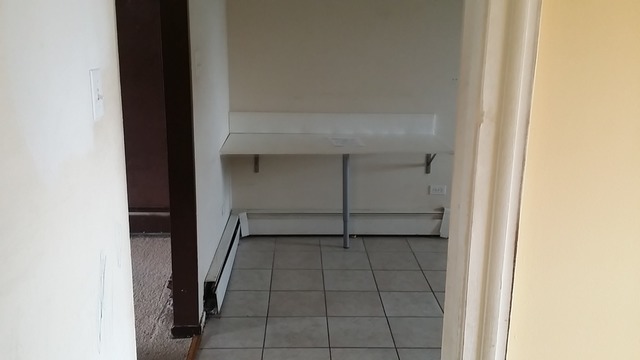14547 Keystone Avenue, Unit 4 Midlothian, IL 60445 - Photo 8 of 8 a view of an empty walk in closet