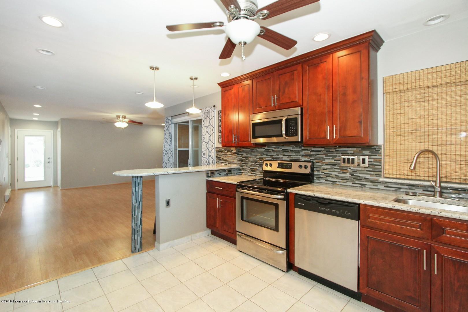 78 Hastings Road Manchester Township, NJ 08759 - Photo 8 of 21 Kemmerer_12581_P08_75094