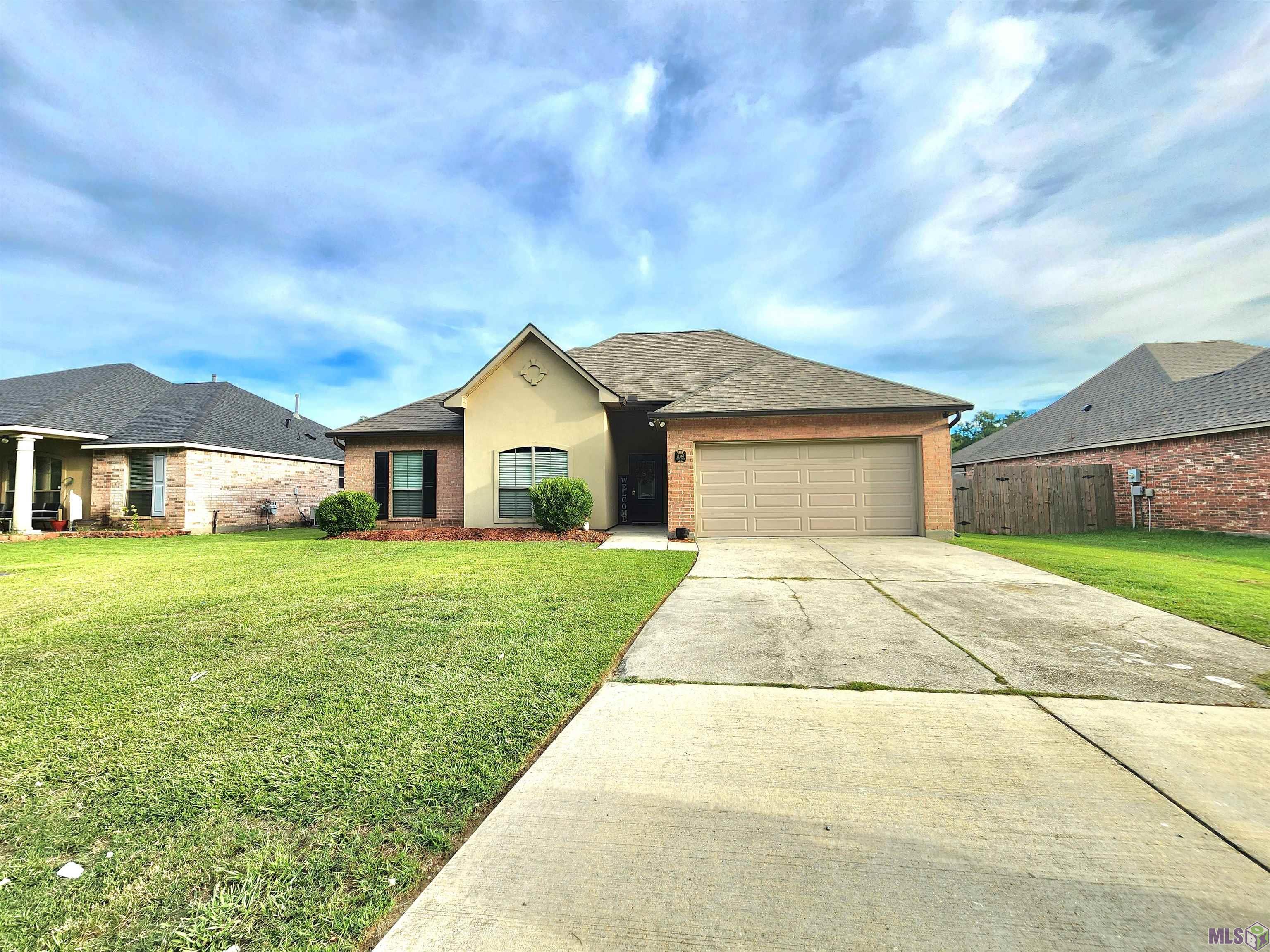 12362 Buddy Ellis Road Denham Springs, LA 70726 - Photo 3 of 27 Gallery Image 3