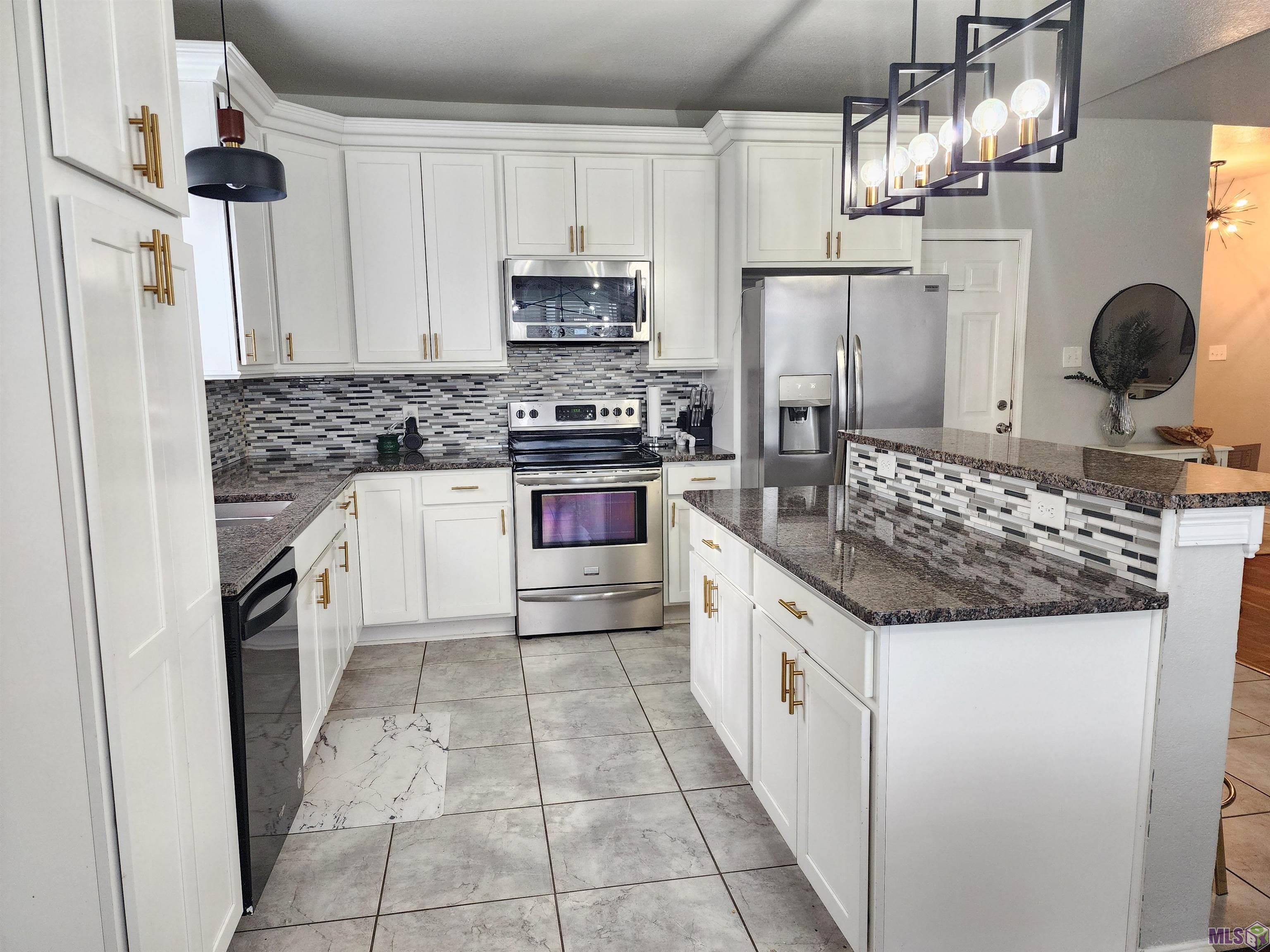12362 Buddy Ellis Road Denham Springs, LA 70726 - Photo 7 of 27 Gallery Image 7