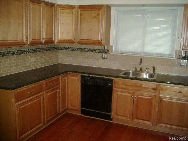 3525 Samuel Avenue Rochester Hills, MI 48309 - Photo 10 of 18