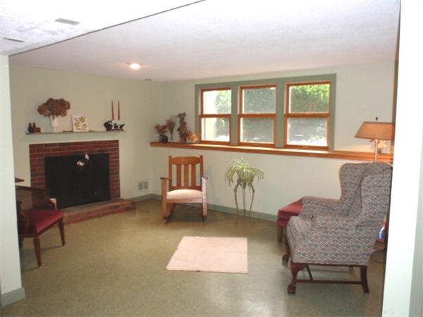 16 Borrows Road Foxboro, MA 02035 - Photo 9 of 13 Gallery Image 9