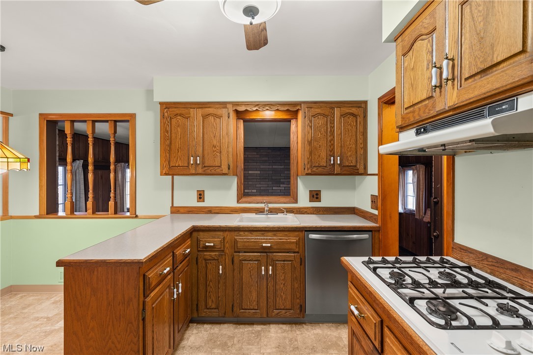 4109 Rabbit Run Drive Brooklyn, OH 44144 - Photo 12 of 35