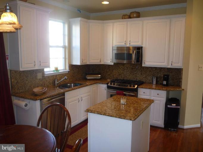 1577 Chapman Road Crofton, MD 21114 - Photo 6 of 30 Kitchen