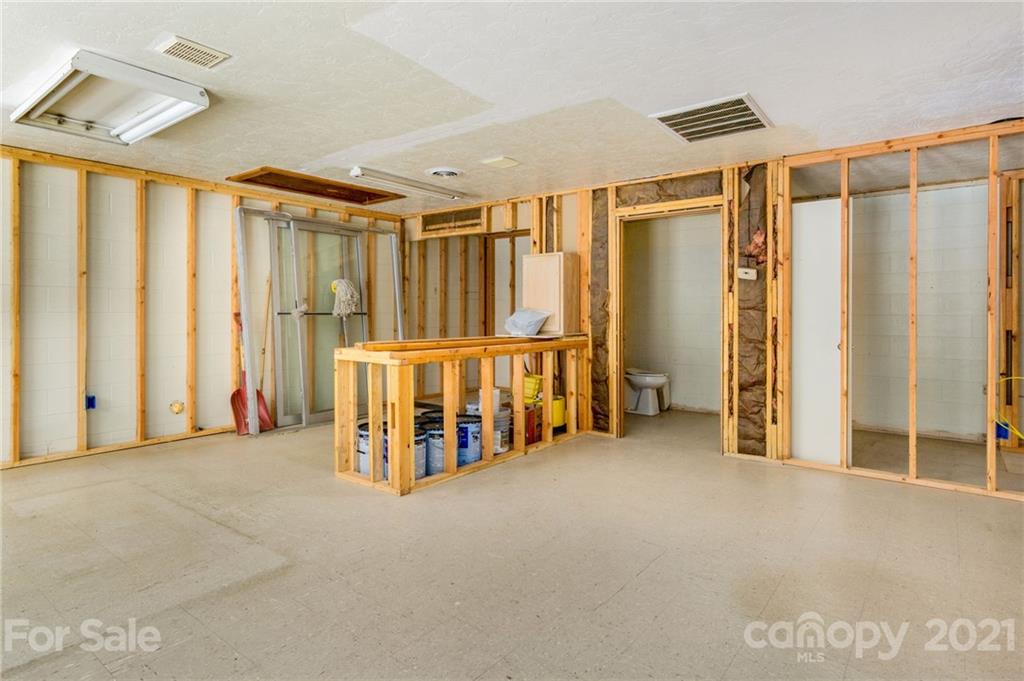 606 Spillcorn Road Marshall, NC 28753 - Photo 22 of 35 Gallery Image 22